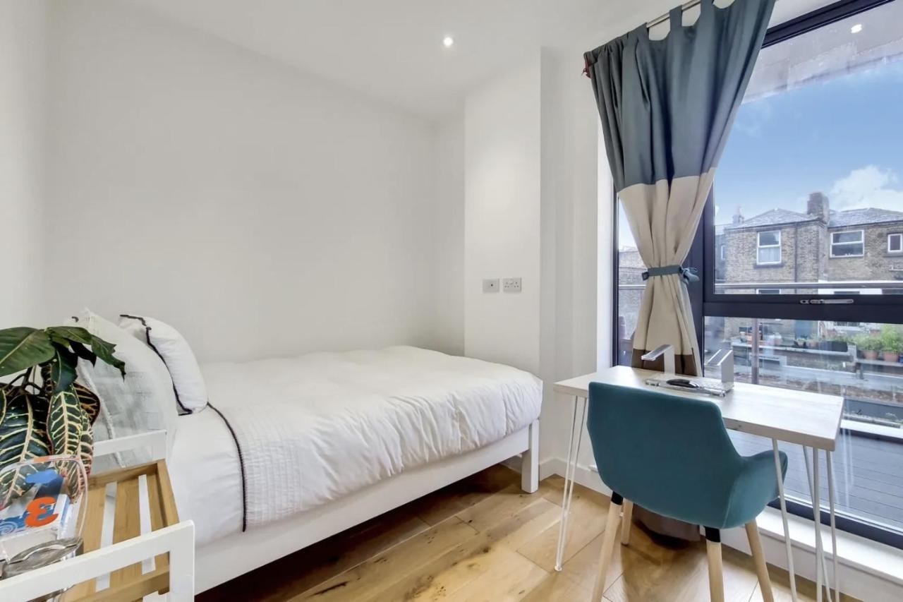Luxury 2 Bed 2 Bath With Balcony New Build Apartment *South Central London* ภายนอก รูปภาพ